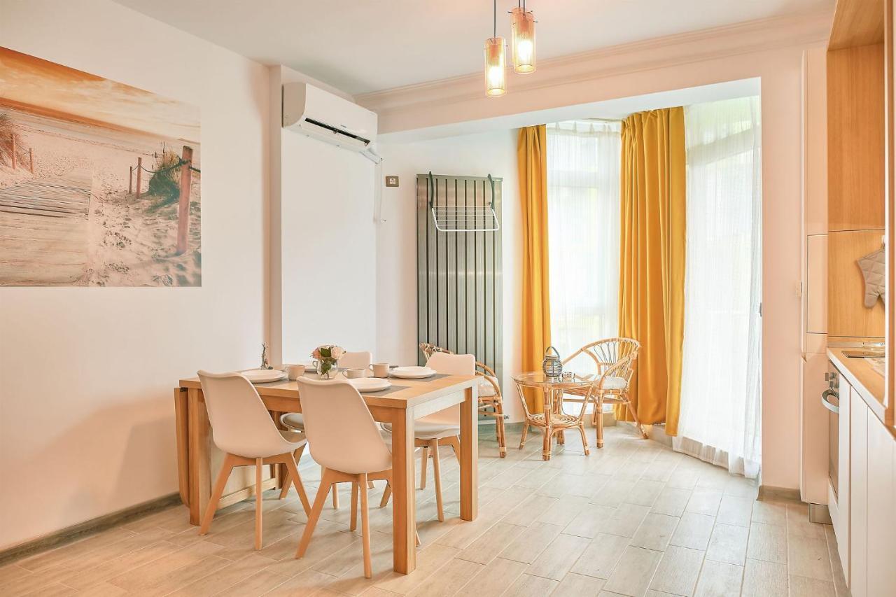 Opal Luxury Apartment 109 Spa N Pool Beach Resort Năvodari Extérieur photo
